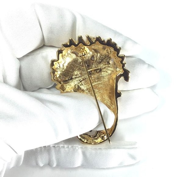 Vintage Monet Rhinestone Horn of Plenty Cornucopia Gold Tone Unisex Brooch Lapel - Picture 3 of 4